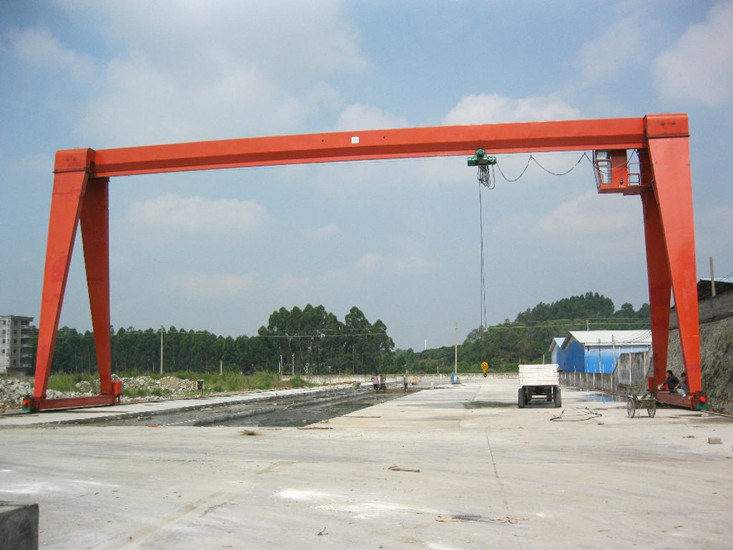 MH型電動(dòng)葫蘆門(mén)式起重機(jī)（包廂型）